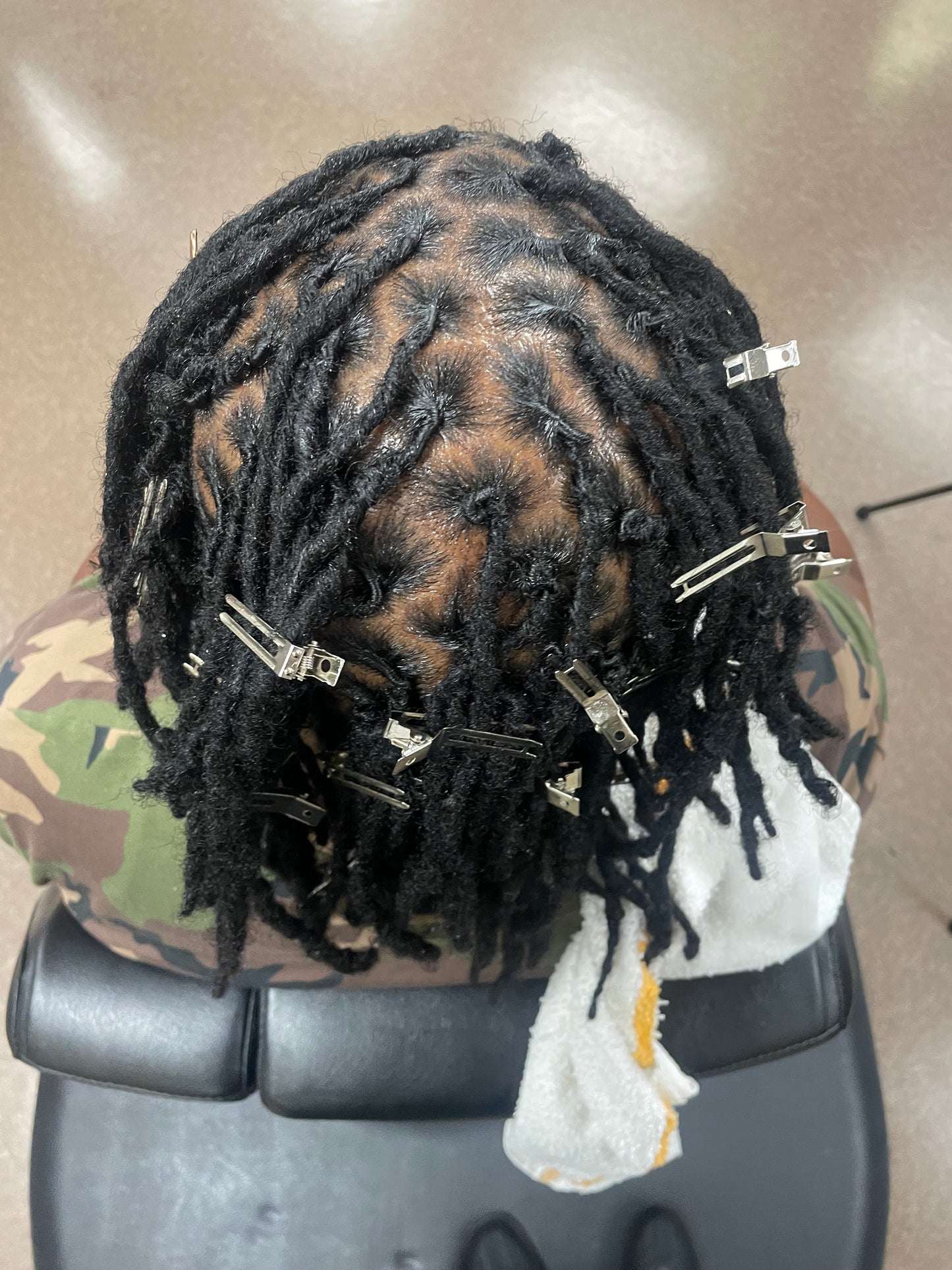 π Loc Retwist β Clean Roots, Fresh Look